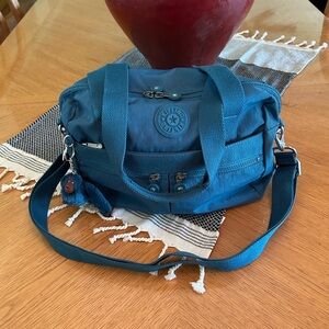 Kipling Teal EUC Nylon Purse
